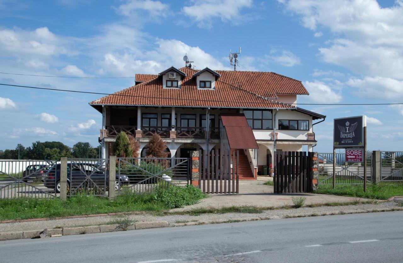 Motel Imperija Ub Exteriör bild