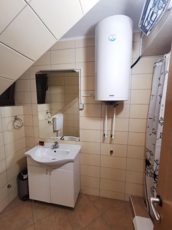 Motel Imperija Ub Exteriör bild