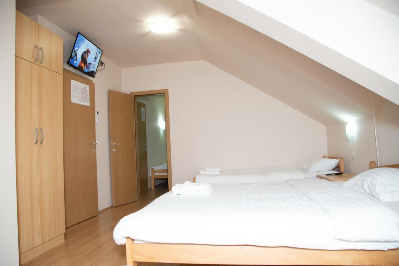 Motel Imperija Ub Exteriör bild